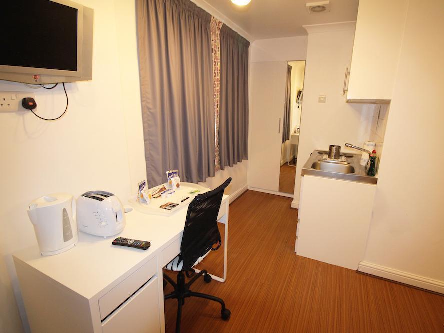 קרוידון Flexistay Tulsi Aparthotel מראה חיצוני תמונה